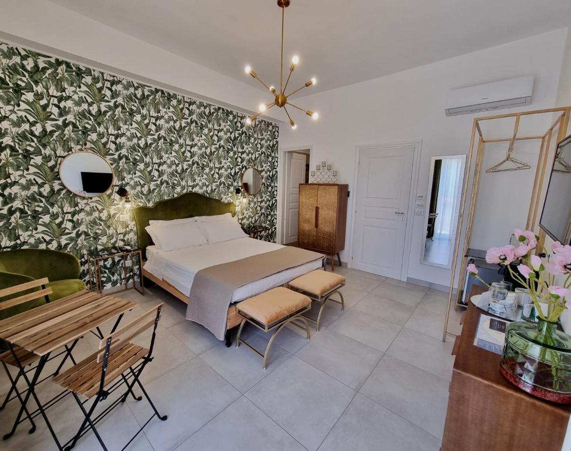 Dimora Giusti Bed & Breakfast Lecce Eksteriør bilde