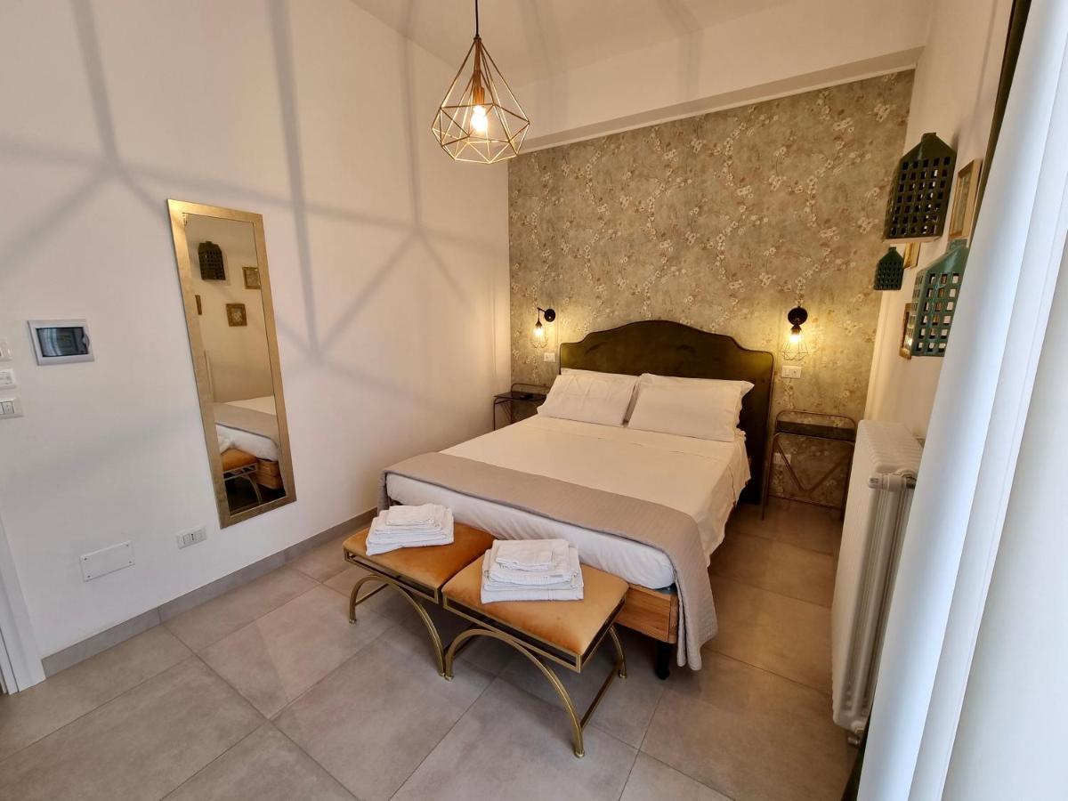 Dimora Giusti Bed & Breakfast Lecce Eksteriør bilde