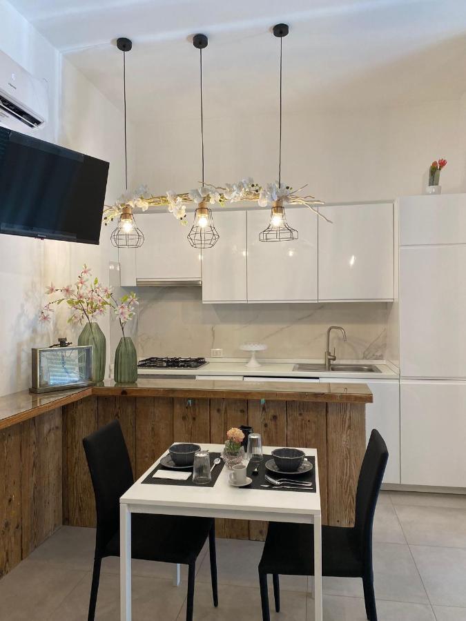 Dimora Giusti Bed & Breakfast Lecce Eksteriør bilde
